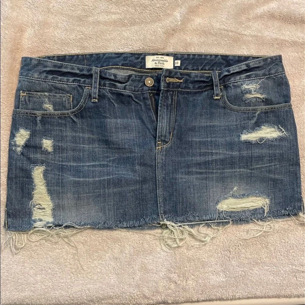 Womans Abercrombie skirt